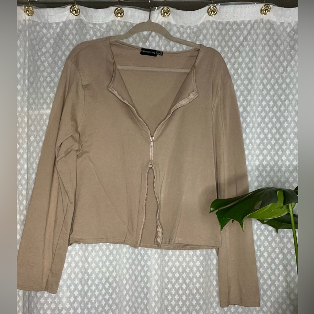 Pretty Little Thing Plus Size Stone Cotton Zip Front Top